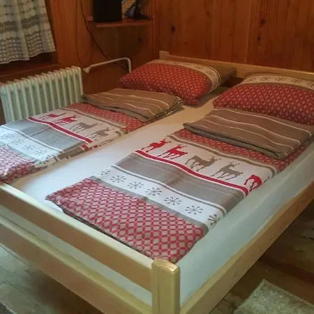 Vikendica Na Dan * بال